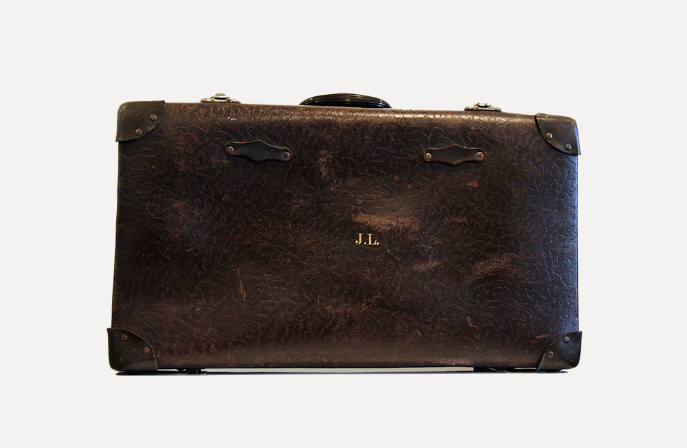 Large Brown Vintage Suitcase - Wedding Hire Wanaka - Major & Minor