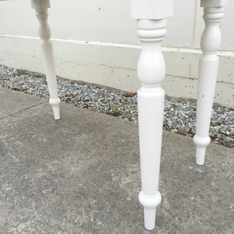 White Card Table Legs - Major and Minor - Wedding Hire - Wanaka Hire - Events and Weddings