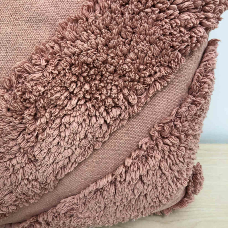 Coral Cushion - Close up - Major and Minor - Wedding and Event Hire - Wanaka Hire - Queenstown Hire