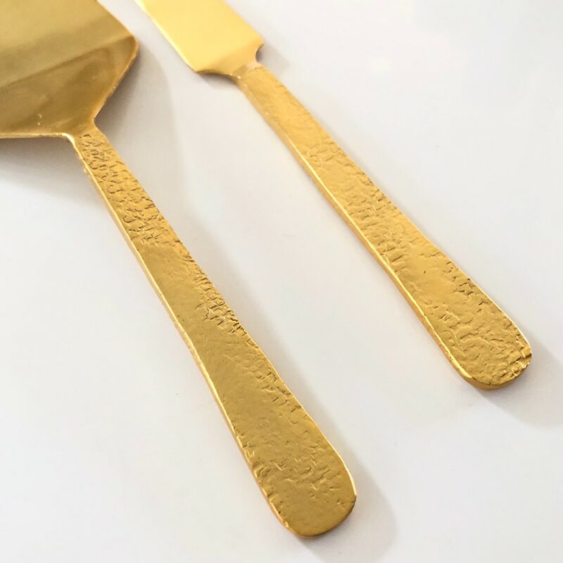 Cake Knife Set Beaten Gold Closeup | Wanaka Wedding Hire | Queenstown Wedding Hire
