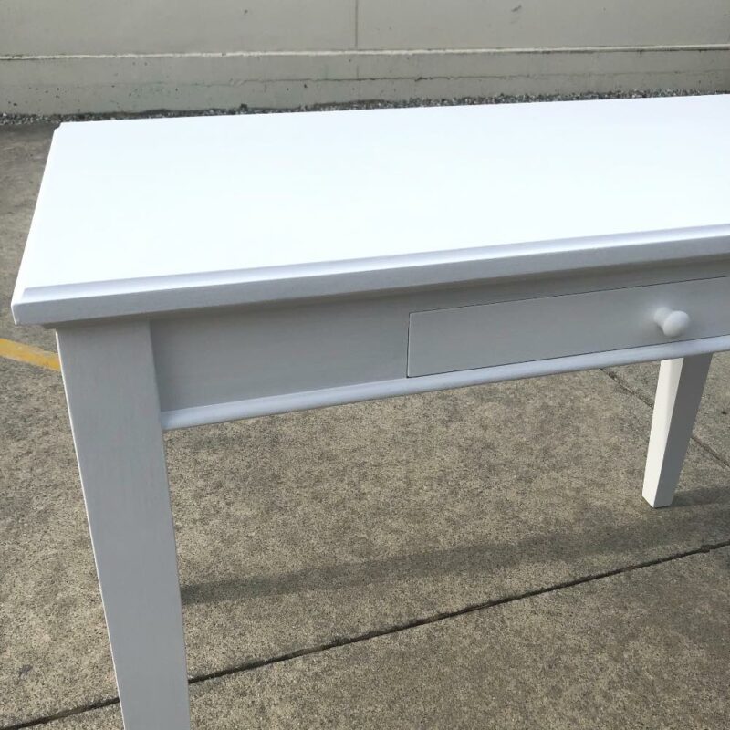 White Signing Table| Legs | Wedding and Event Hire | Wanaka and Queenstown Hire